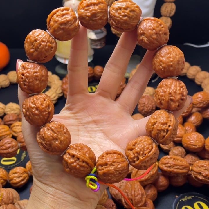 文玩核桃手串荔枝纹