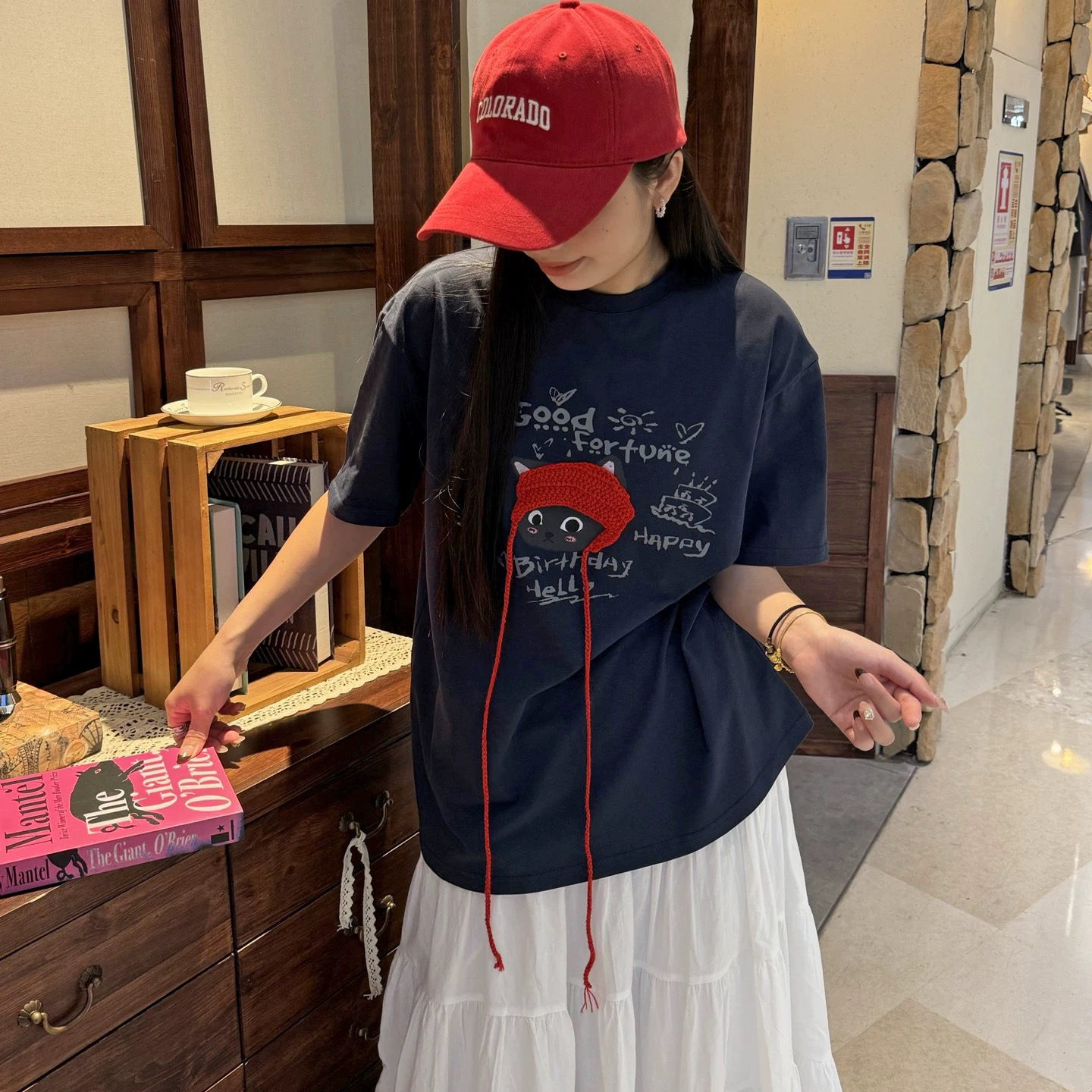 （南油娜姐）25夏季爆款：小众品牌手工编织猫咪小红帽短袖T恤25258