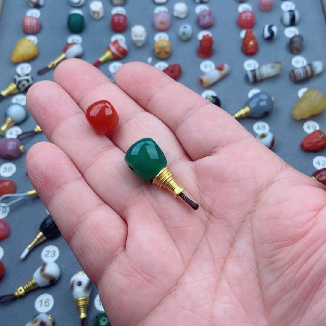 玛瑙/玉髓饰品未镶嵌皇*