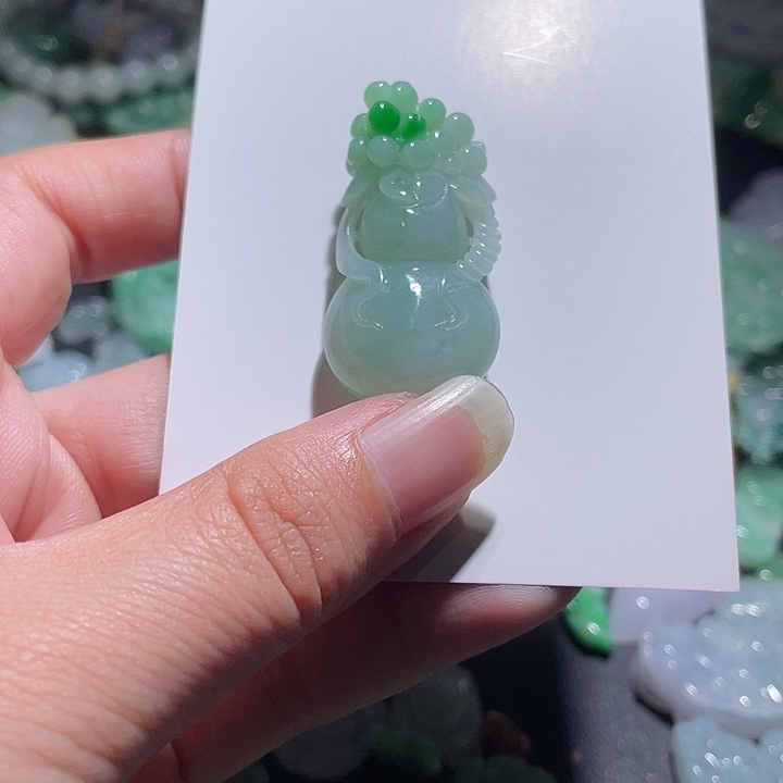 颈饰未镶嵌翡翠天