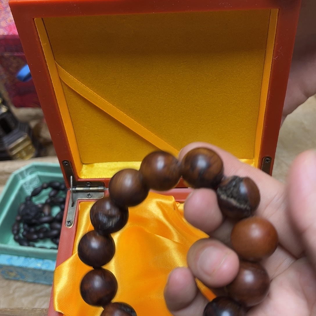 大叶紫檀（黑酸枝木类）