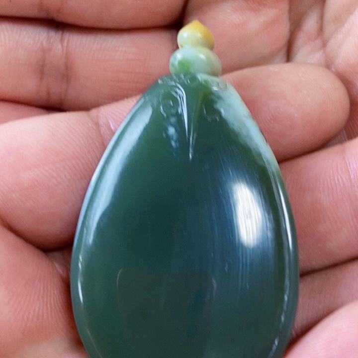 和田玉吊坠(不含链)未镶嵌