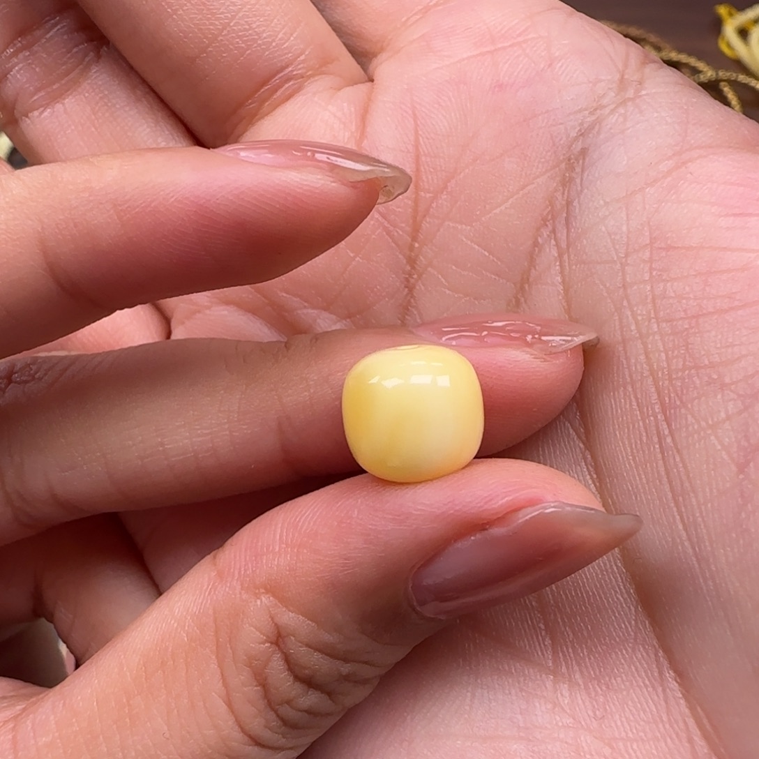 琥珀未镶嵌珠宝奇石10mm