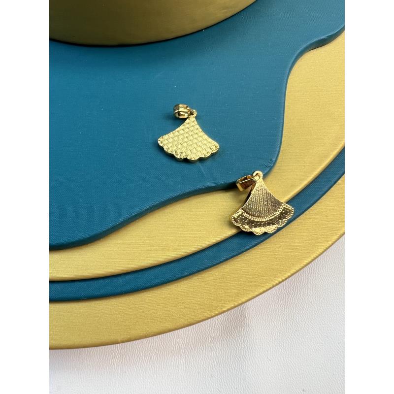 【一物一证】镜面小裙子吊坠