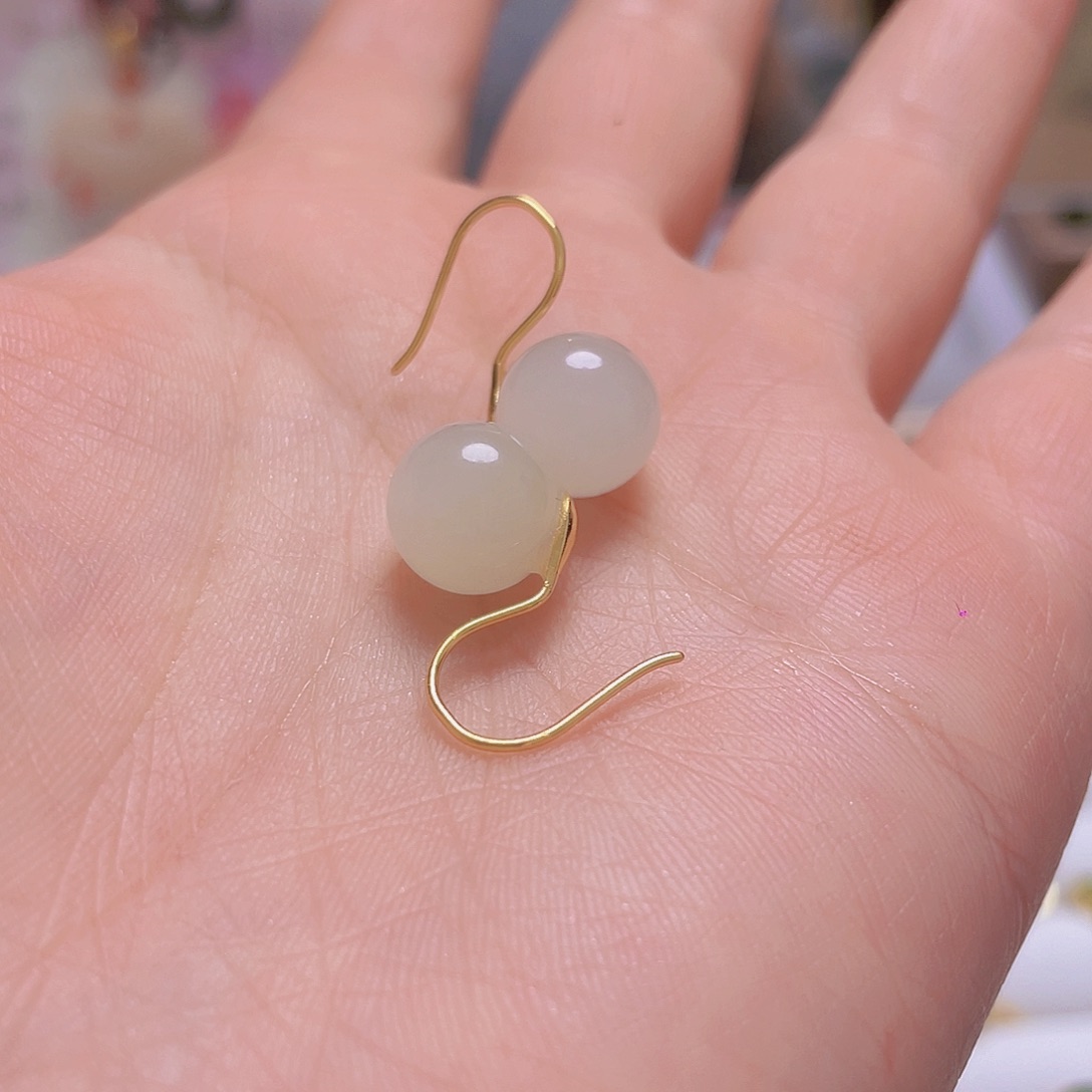 和田玉耳饰未镶嵌