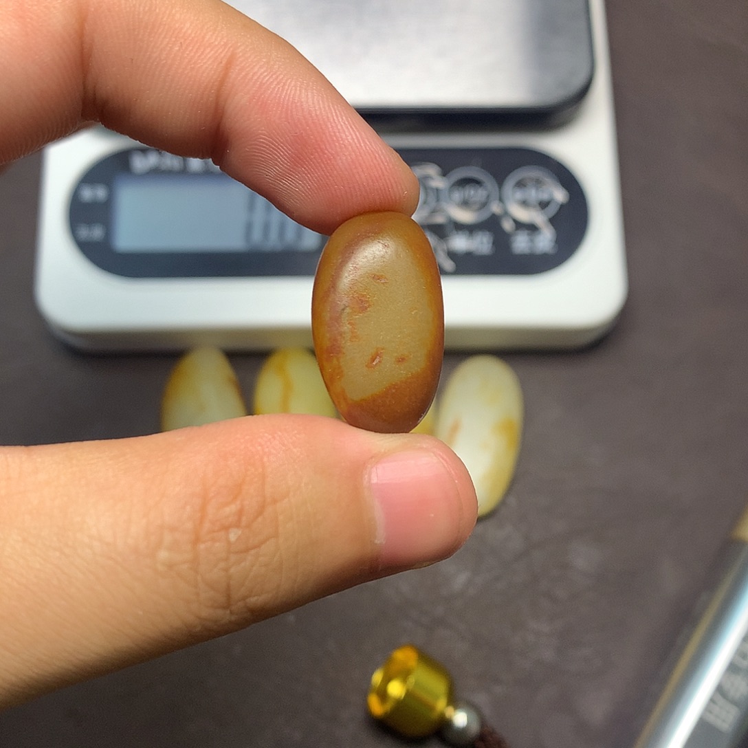 和田玉（糖玉）未镶嵌挂件