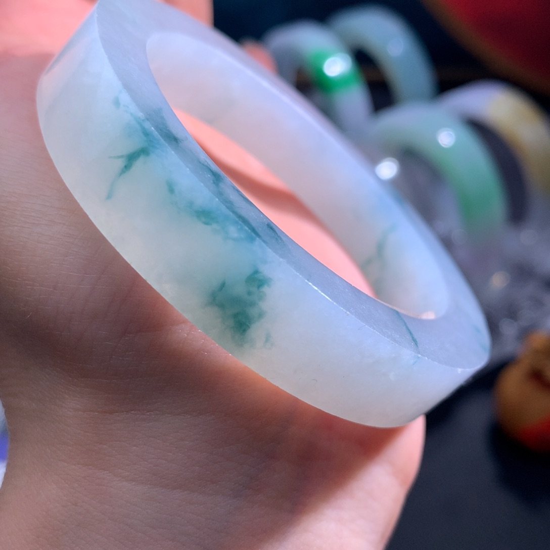 未镶嵌冰种飘花定制翡翠
