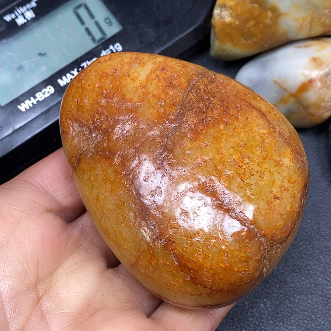 和田玉未镶嵌珠宝奇石