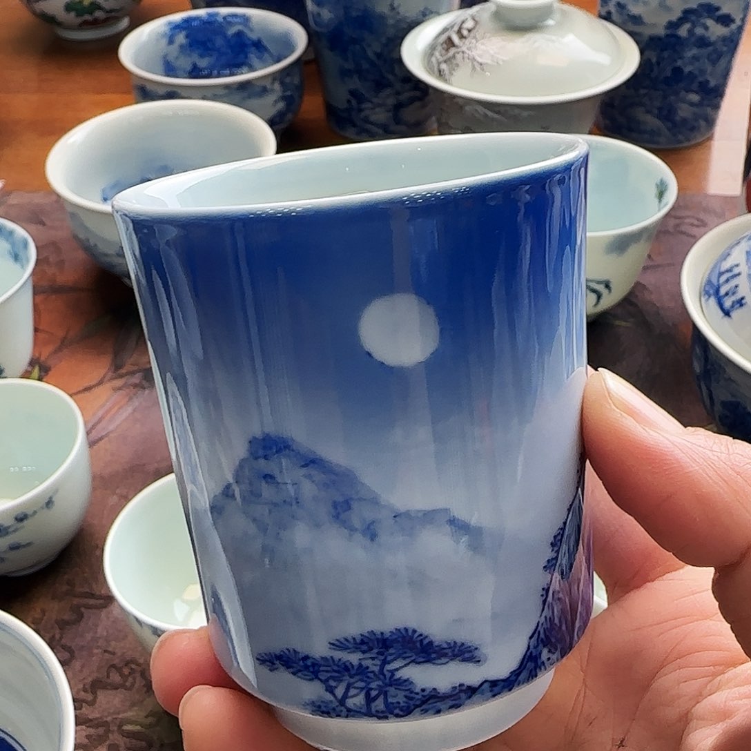 张玲玲老师手绘夜景杯