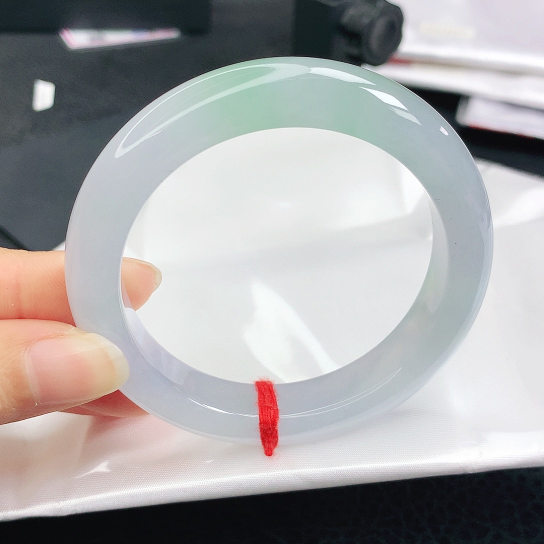 翡翠手镯未镶嵌正