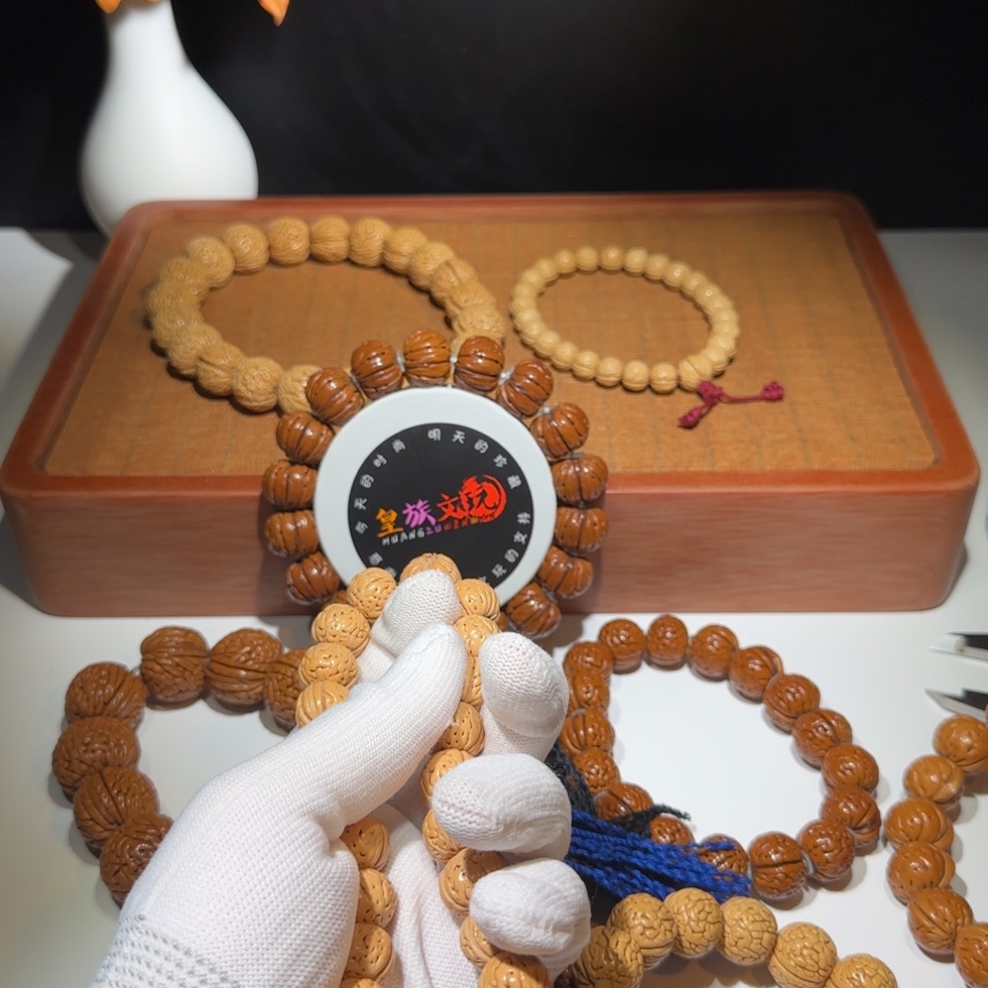 桃核吊坠从**白精品桃核