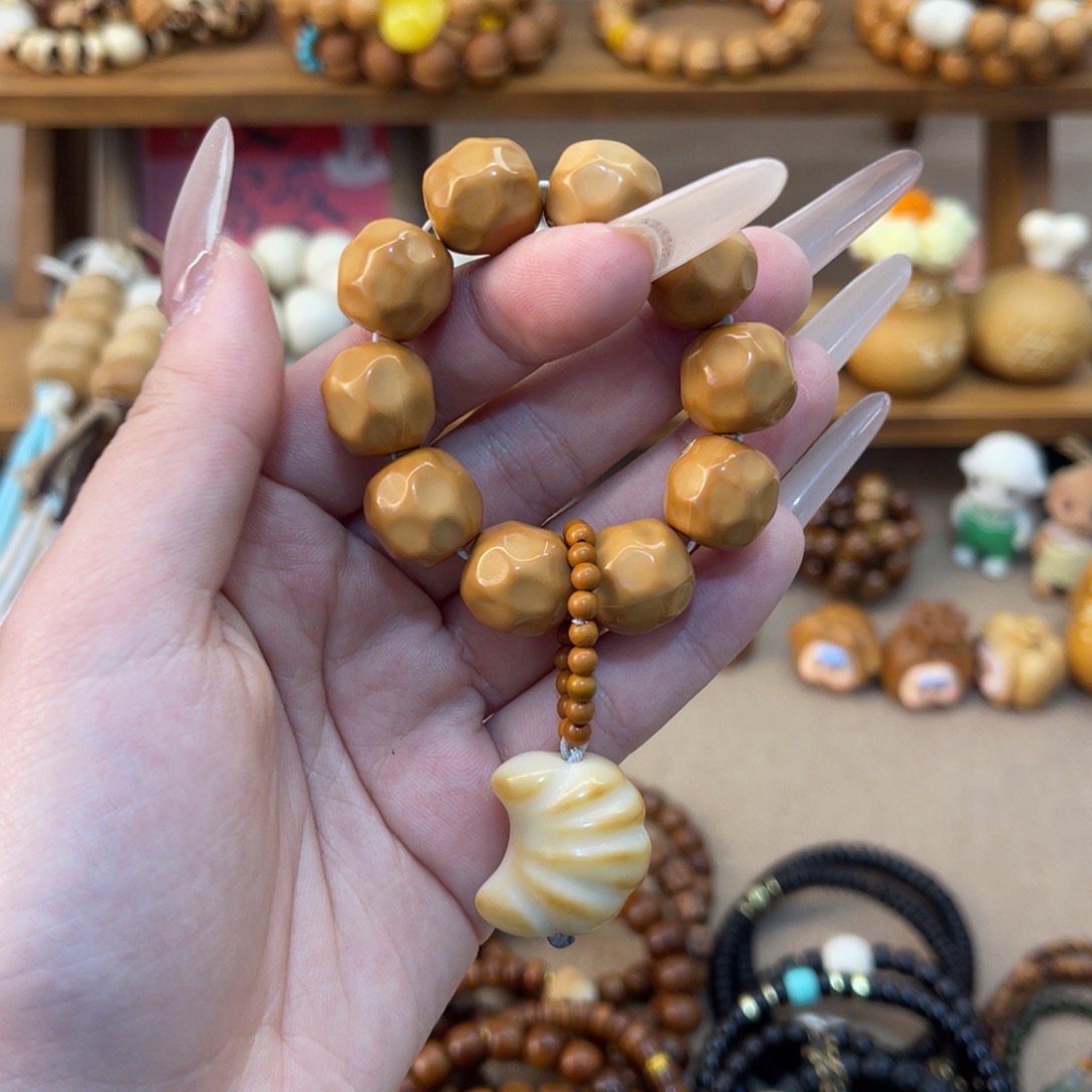 吊坠猴头核桃猴头奶酪手捻