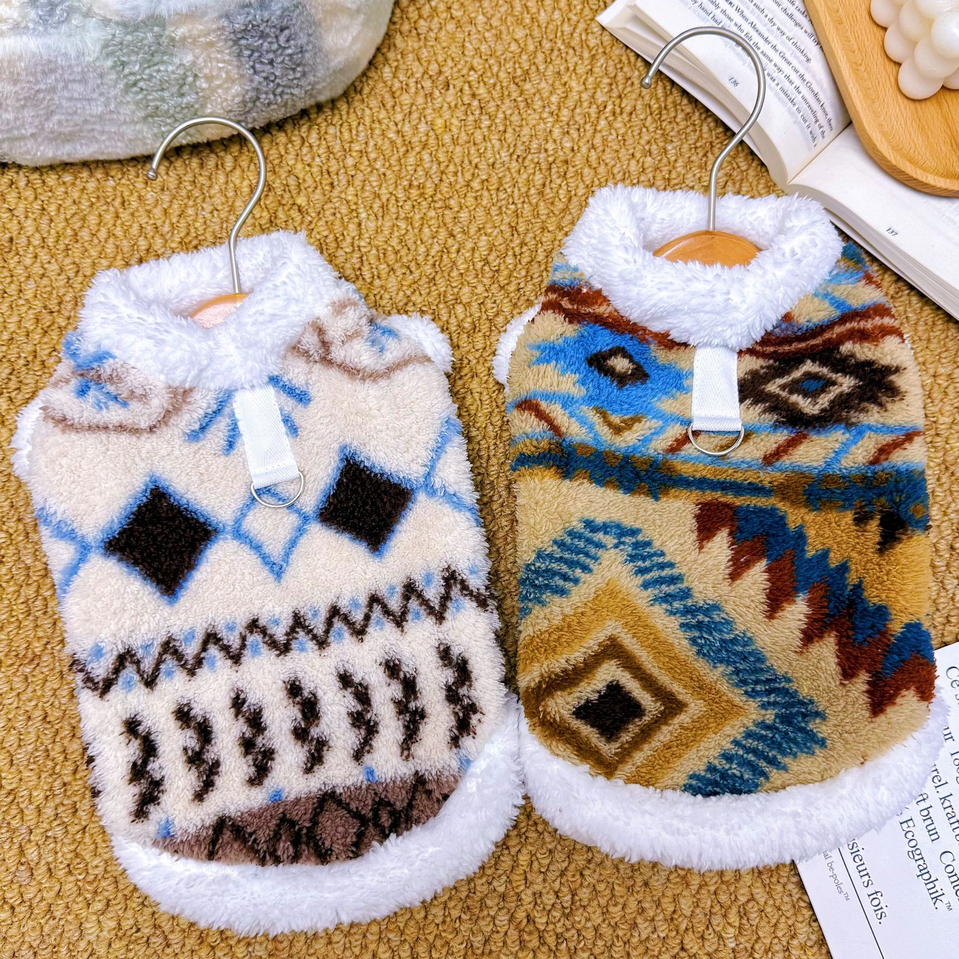 秋冬加厚保暖大狗狗猫咪宠物衣服用品加绒马甲金毛柯基比熊泰迪犬