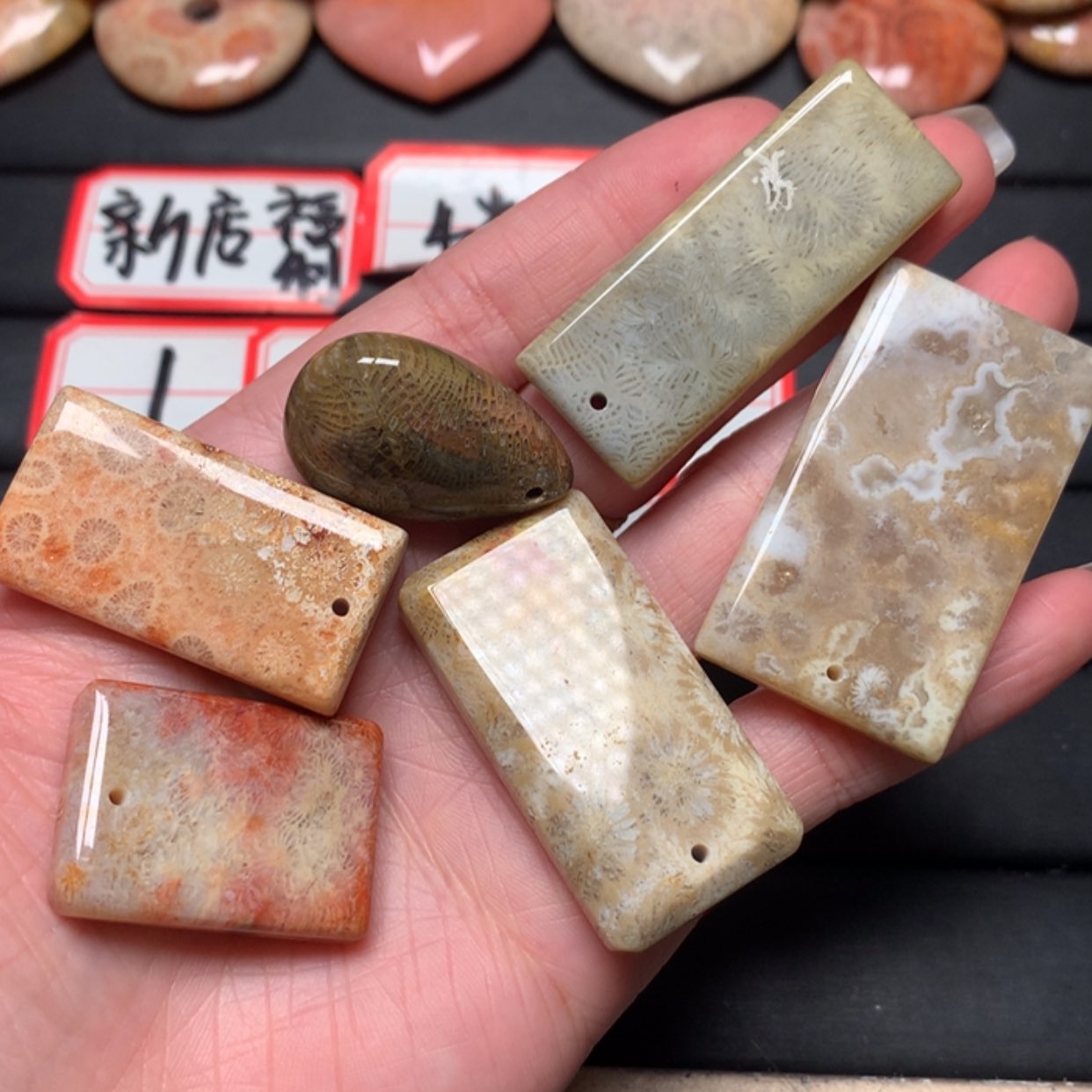 【闪购商品】硅化玉颈饰未镶嵌旧**雨