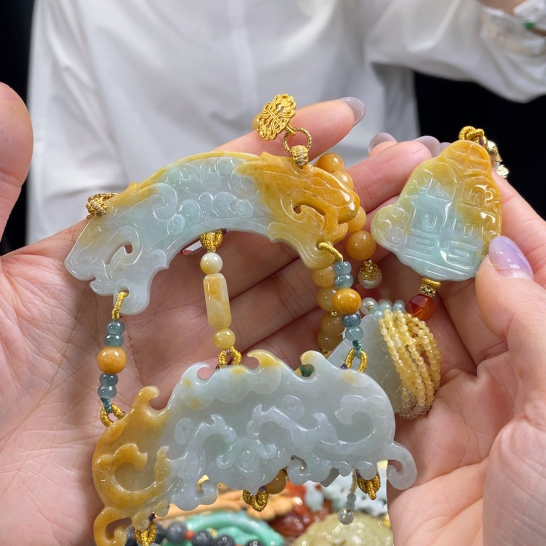 翡翠颈饰未镶嵌代编织