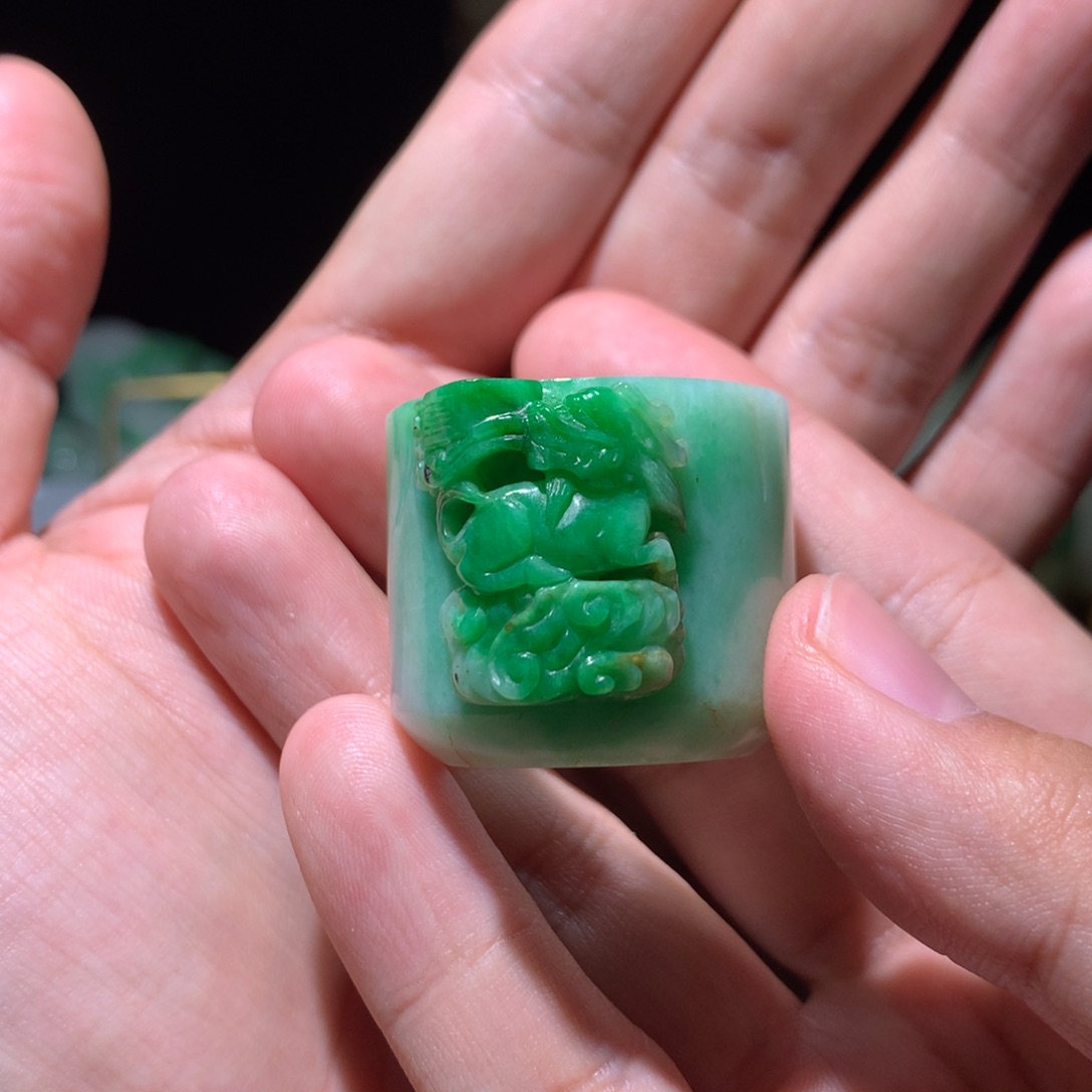 翡翠挂件未镶嵌6**G翡翠扳指吊坠挂件