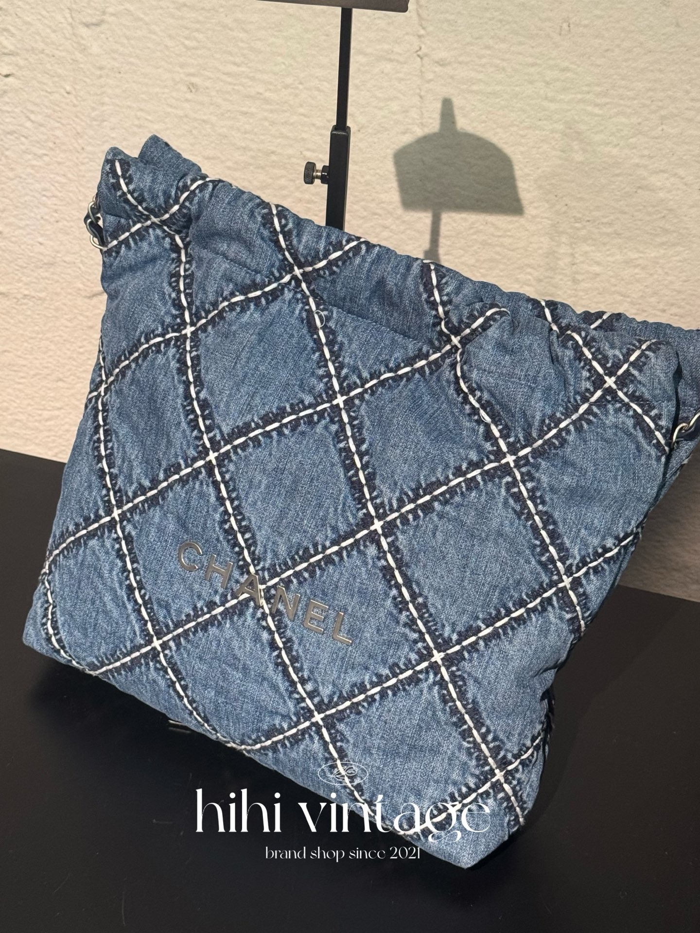 99新 Chanel/香奈儿 HIHI24P丹宁牛仔白色外缝线中号22bagJL