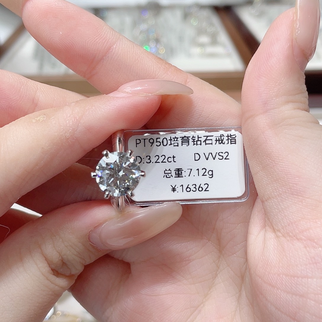 用***3实验室培育钻石铂Pt950镶嵌