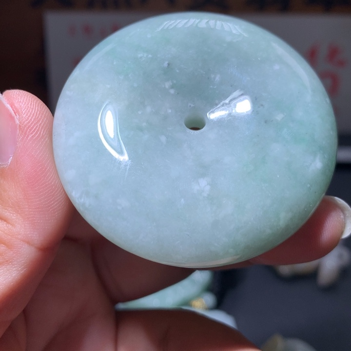 翡翠未镶嵌颈饰保真天然A货翡翠