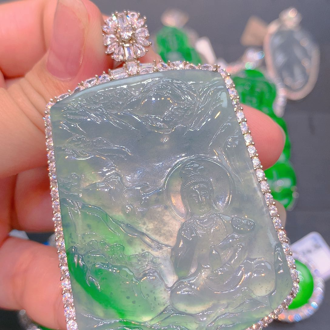 翡翠银S925镶嵌颈饰翡翠