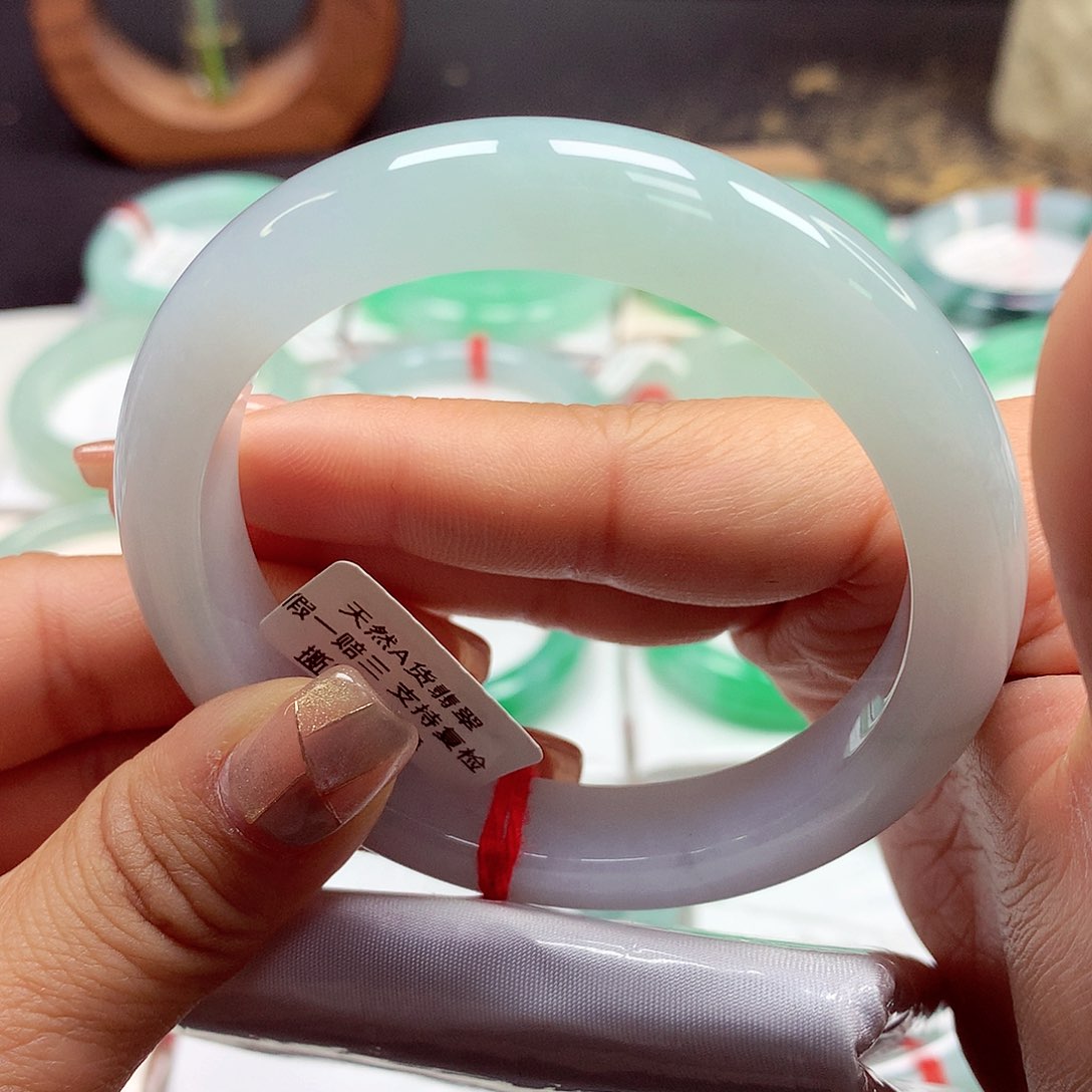 翡翠手镯未镶嵌57正26号88