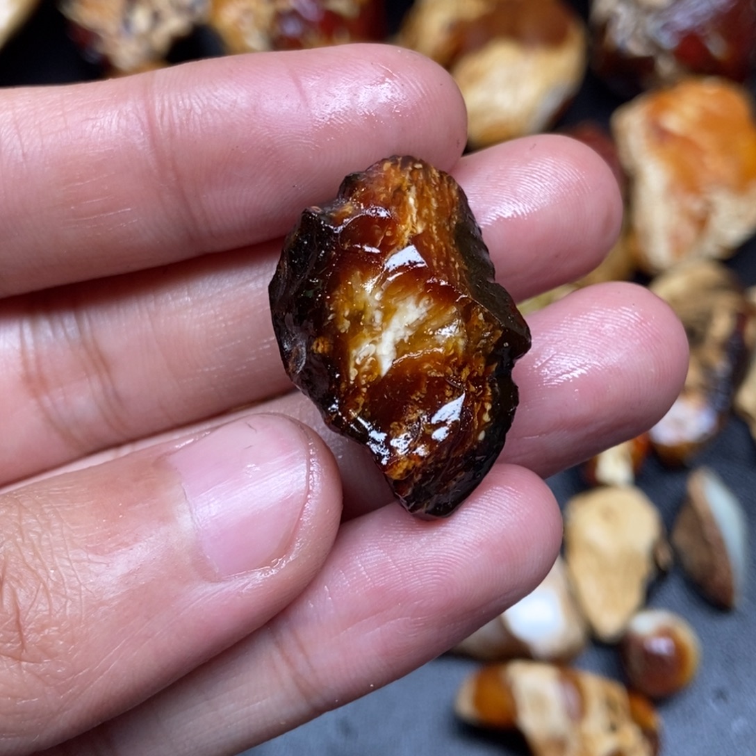 董***生定制琥珀未镶嵌定制