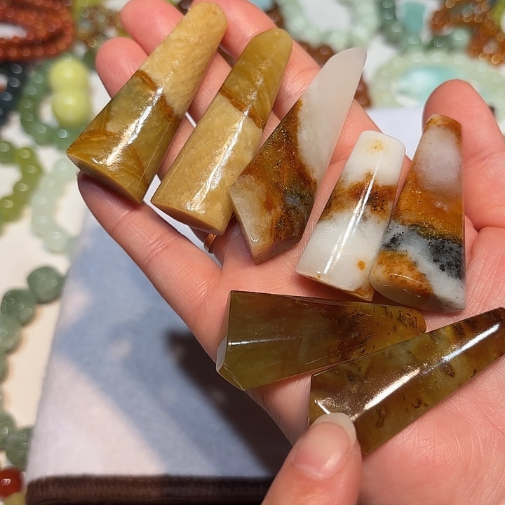 菲***菲蛇纹石玉未镶嵌手串