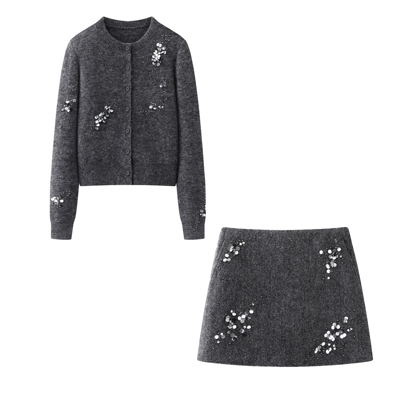艾诺家商场同款2025冬装新品时尚气质亮片针织衫半身裙套装女4113
