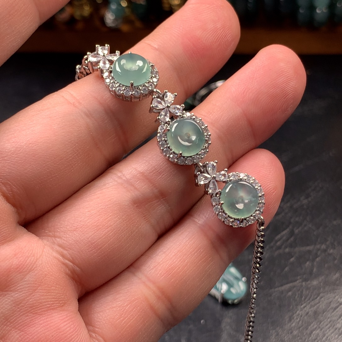 翡翠未镶嵌颈饰平安扣手链