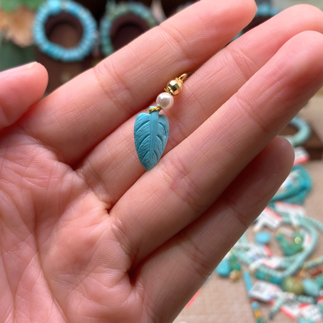 绿松石配饰未镶嵌