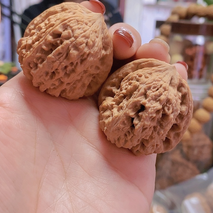 【闪购商品】文玩核桃把件41.5平谷凹底