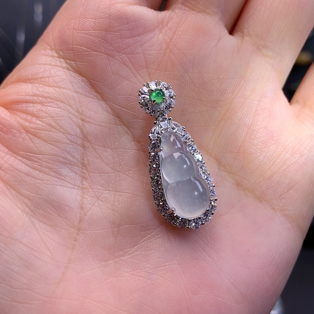 翡翠颈饰银S925镶嵌111111