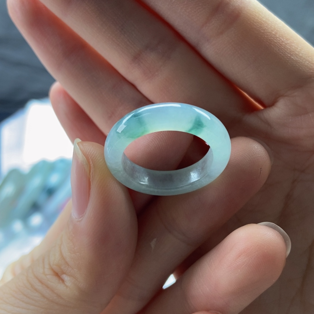 翡翠未镶嵌手镯17/18号