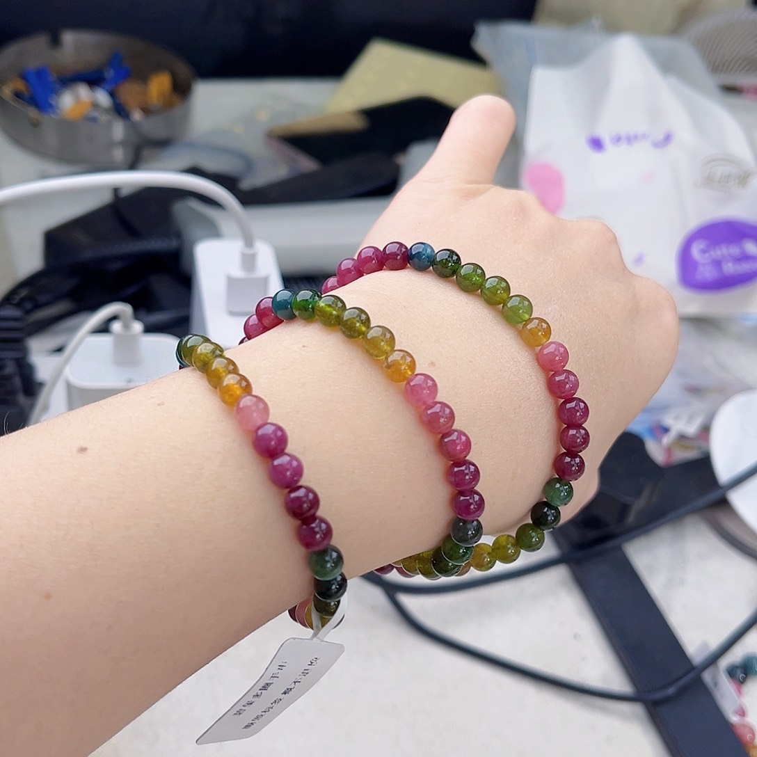 碧玺多样性发一件碧玺6mm未镶嵌