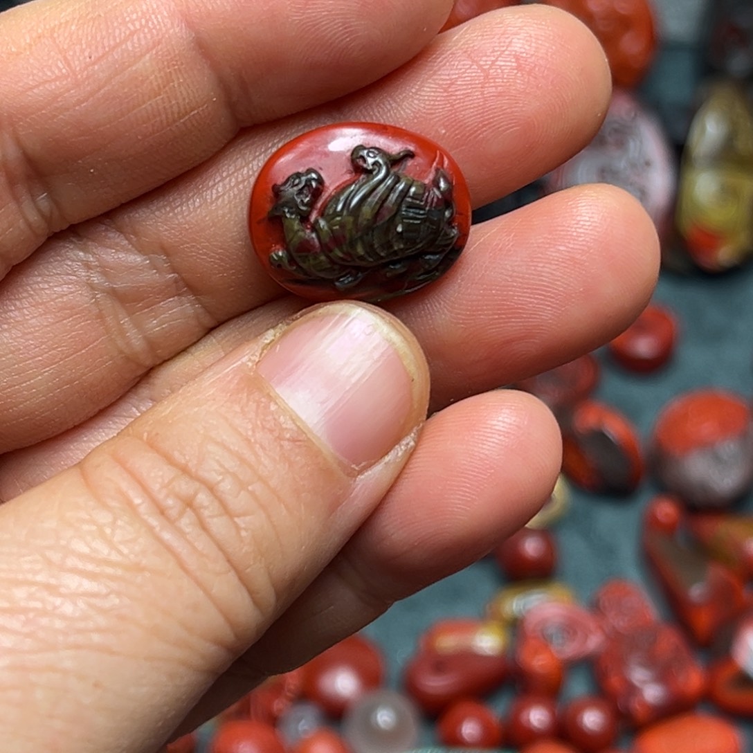 南红玛瑙未镶嵌颈饰