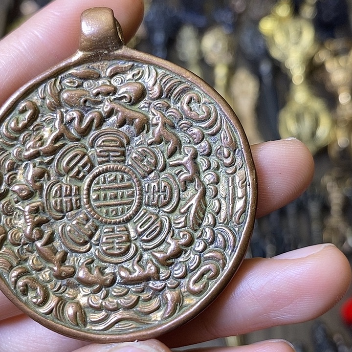 藏传紫铜清晰版豪熊有裂