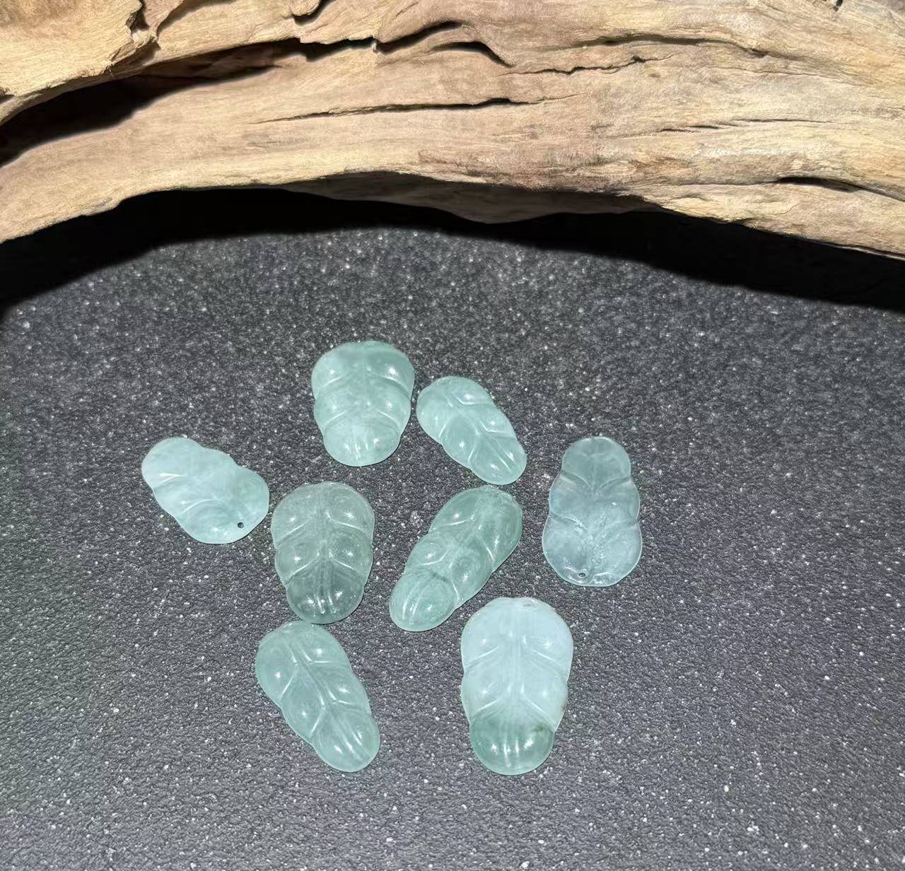 【云霞珠宝】翡翠树叶吊坠DS121020——多样性发其一