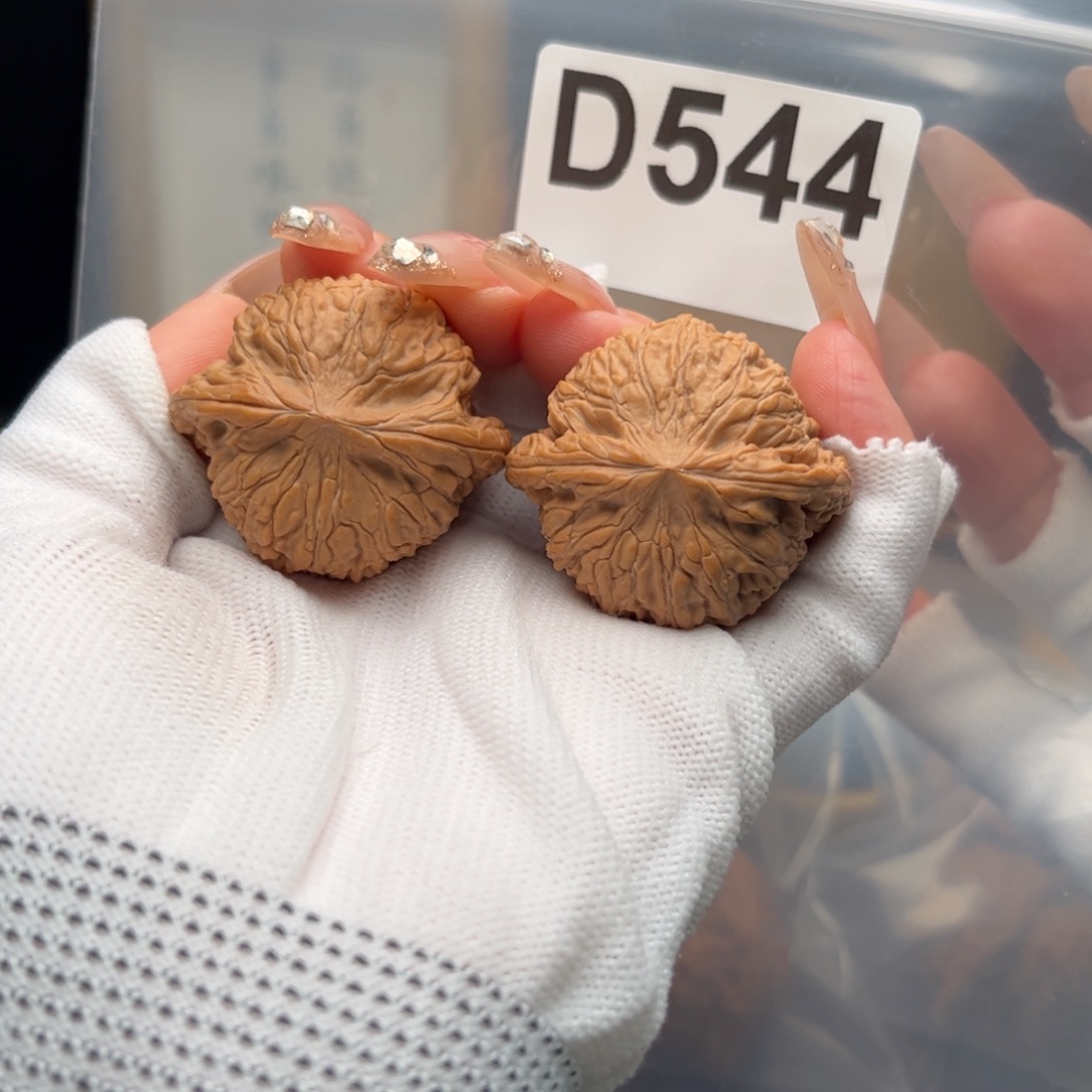 文玩核桃把件39左右绣球d544