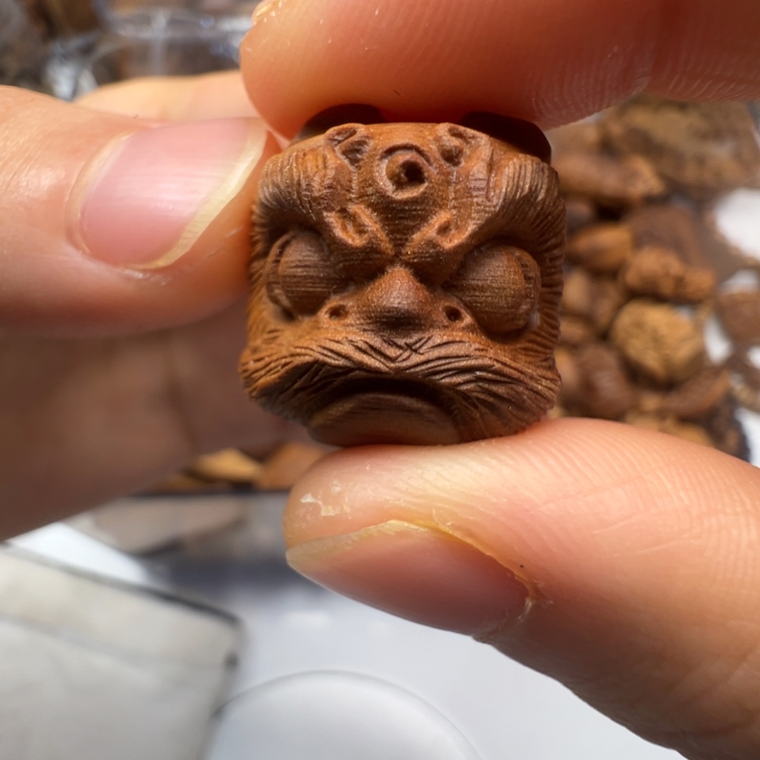 檀香木醒狮老山檀