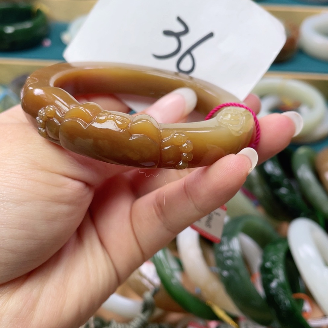 未镶嵌手镯和田玉圈口57