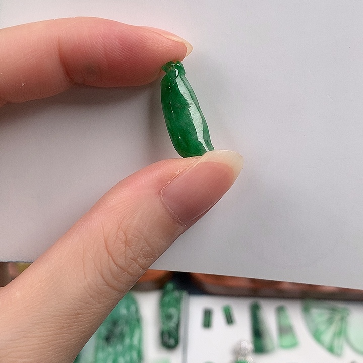 翡翠18K金镶嵌颈饰87525778