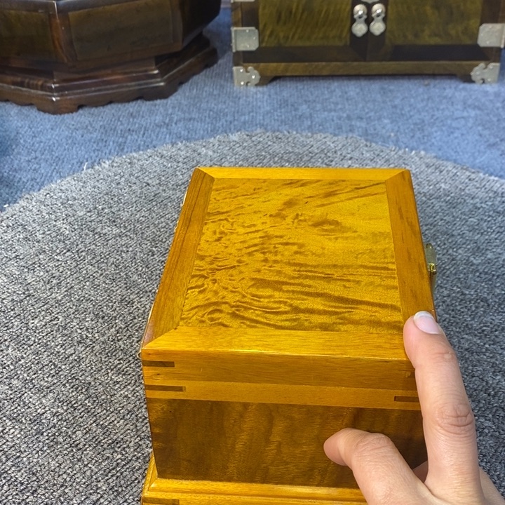 乌木类成套家具茶叶盒