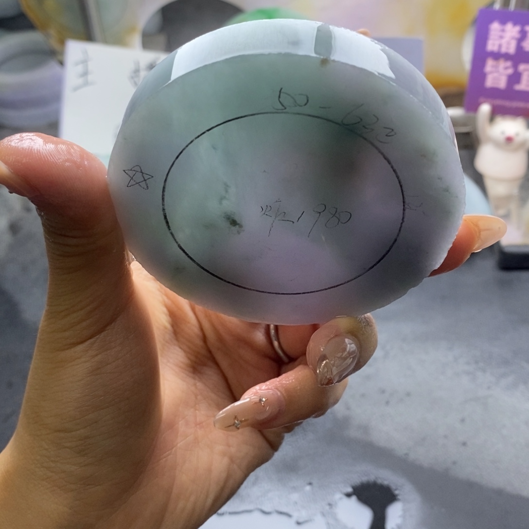 定制翡翠未镶嵌翡翠手镯