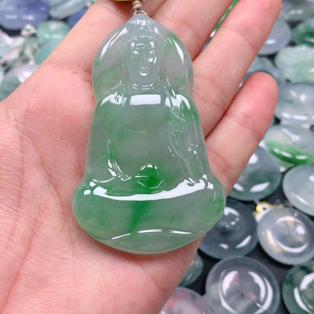 颈饰未镶嵌翡翠和**旺天然翡翠