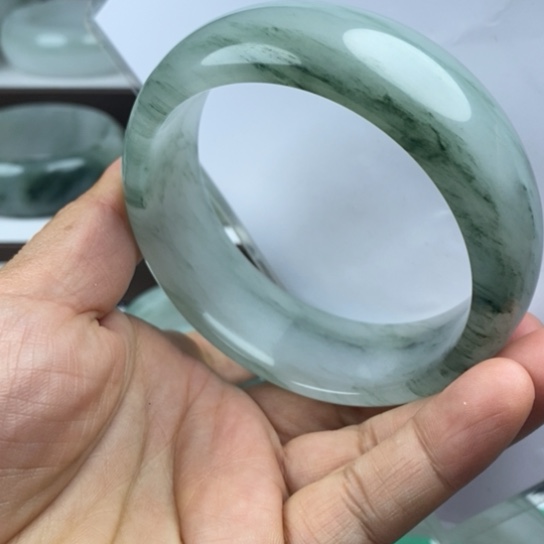 石英质玉（金丝玉）未镶嵌手镯