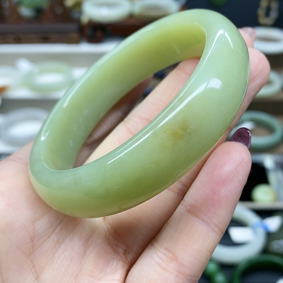 【闪购商品】和田玉手镯未镶嵌