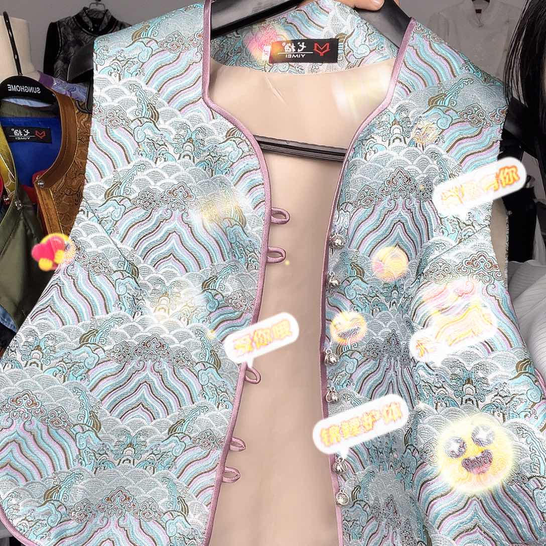 图片上的马甲要S码！