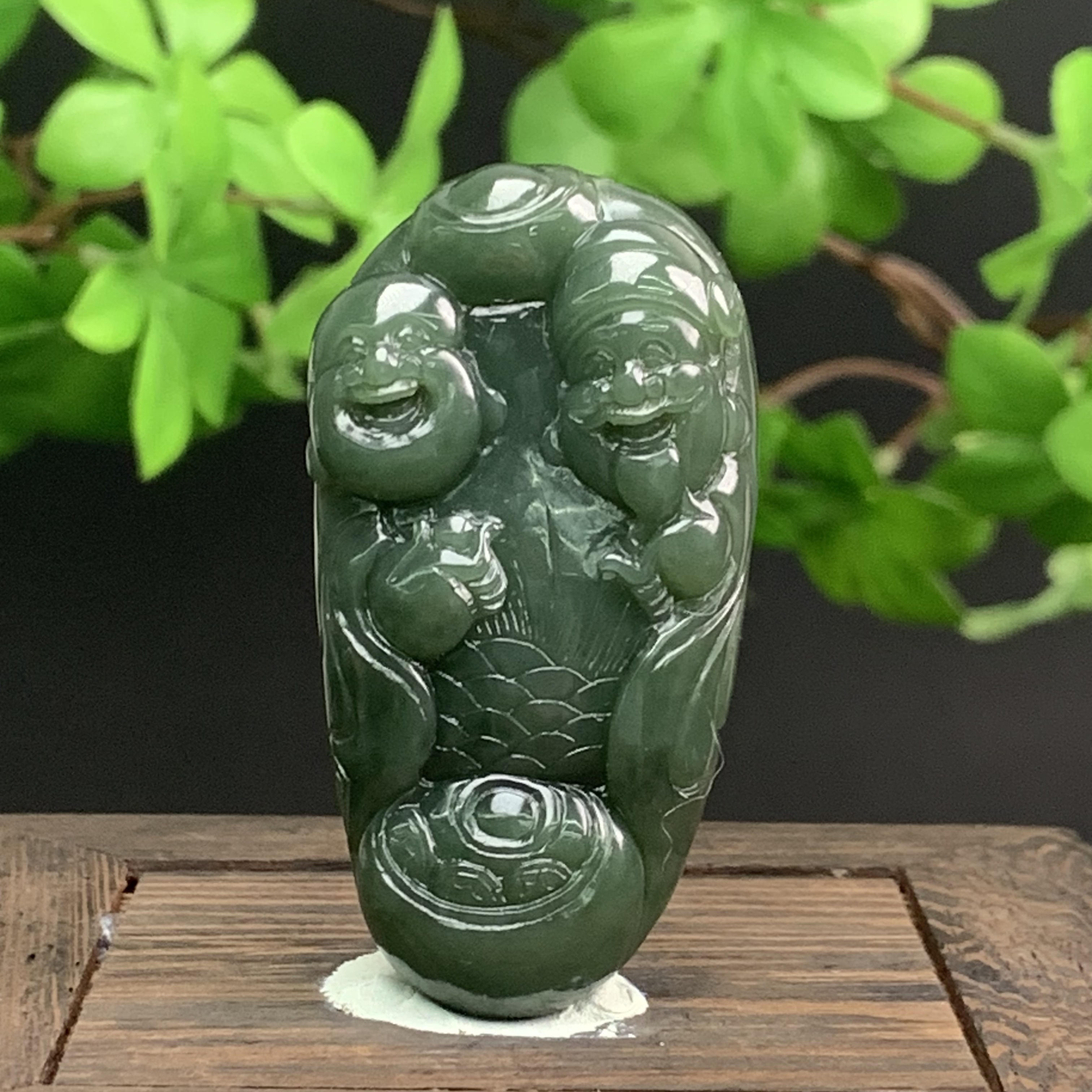 S028珠宝玉石精选和田玉吊坠