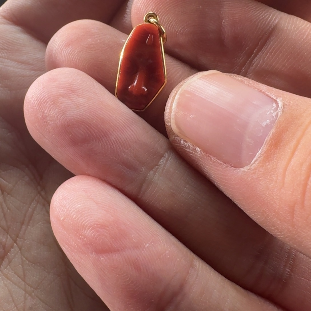 南红玛瑙玫瑰锦侧挂17✖️8.8✖️3.6mm1f****s