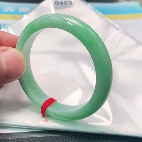 翡翠手镯未镶嵌0489号